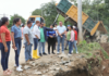 Karina Torres, viceprefecta de El Oro y Jairo Vásquez, director de Obras Públicas de la Prefectura, constataron la mañana y tarde del miércoles los trabajos de remediación que se ejecutan en las zonas afectadas.